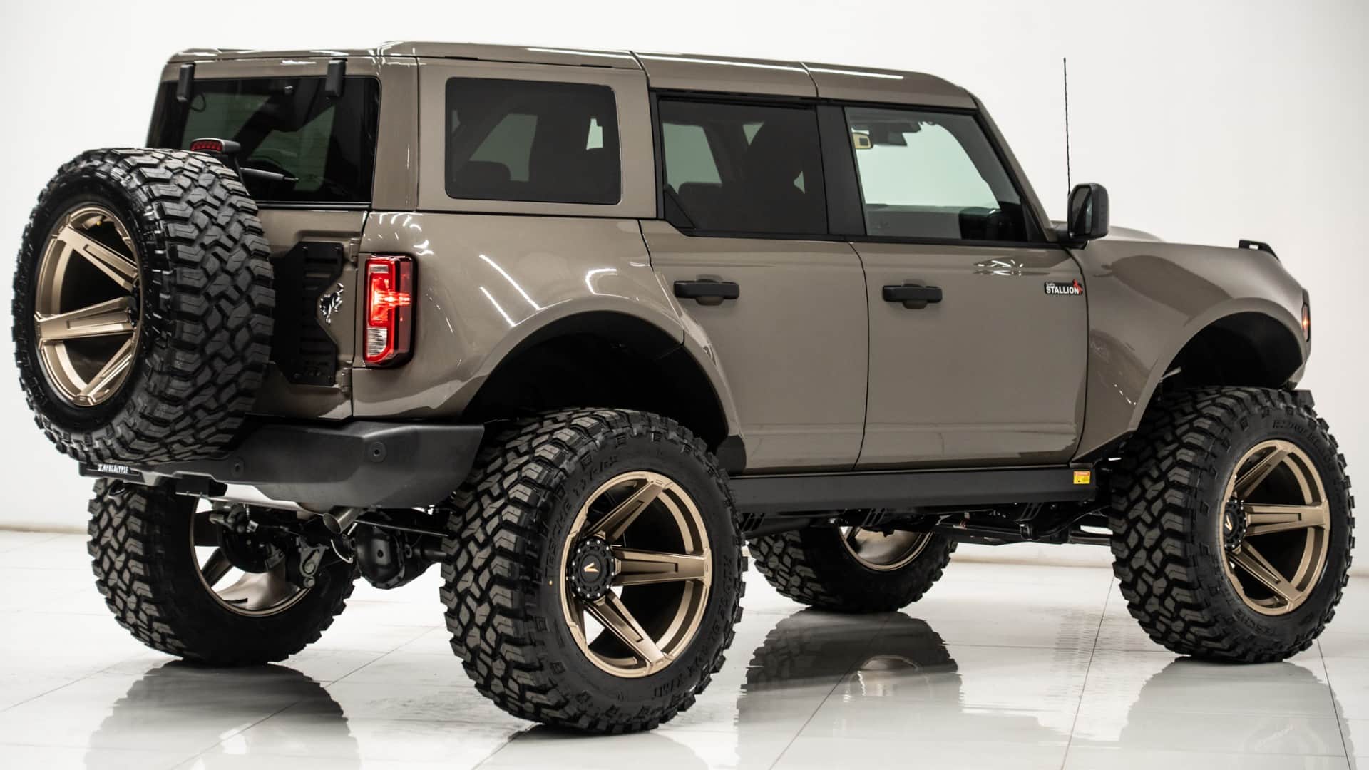 2025 FORD BRONCO