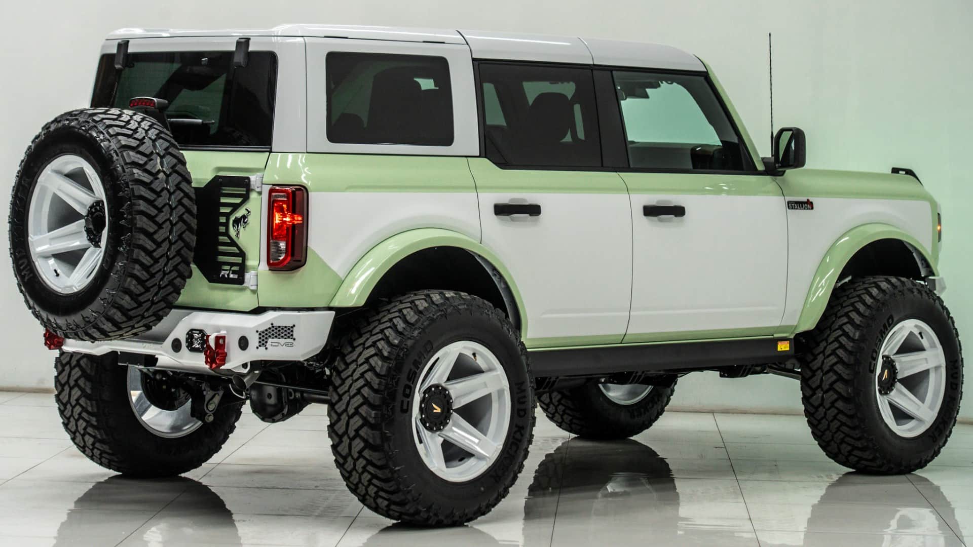 2025 FORD BRONCO