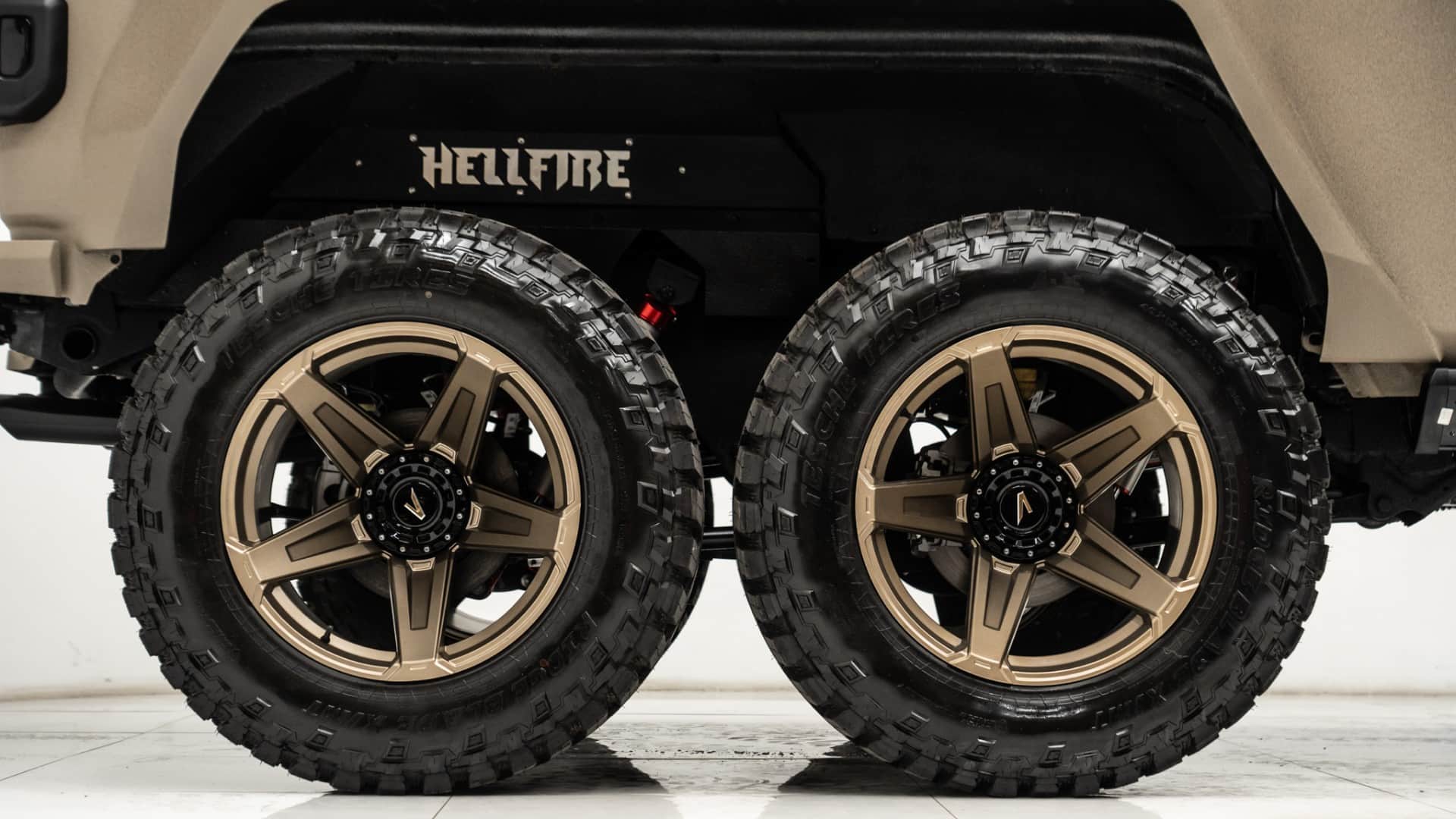 2025 APOCALYPSE HELLFIRE 2.0 6X6