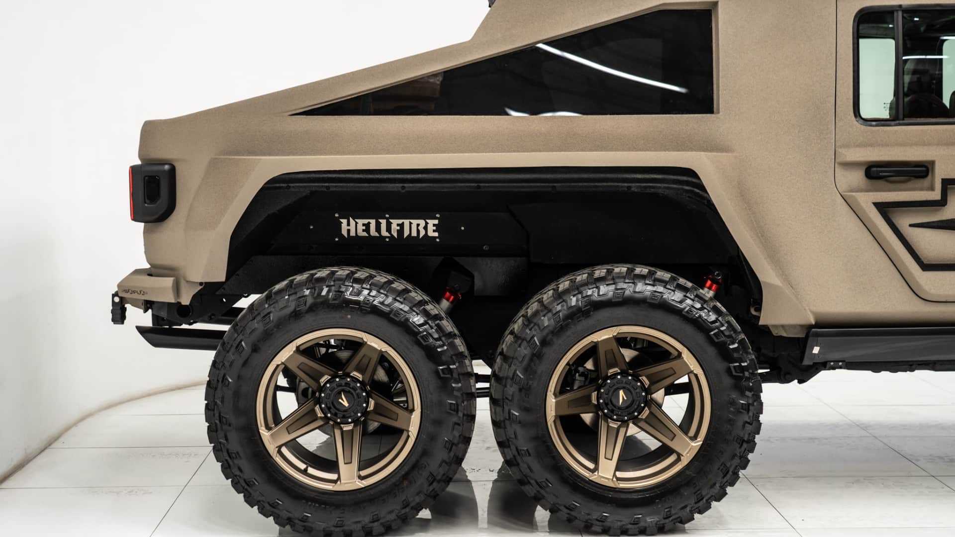 2025 APOCALYPSE HELLFIRE 2.0 6X6